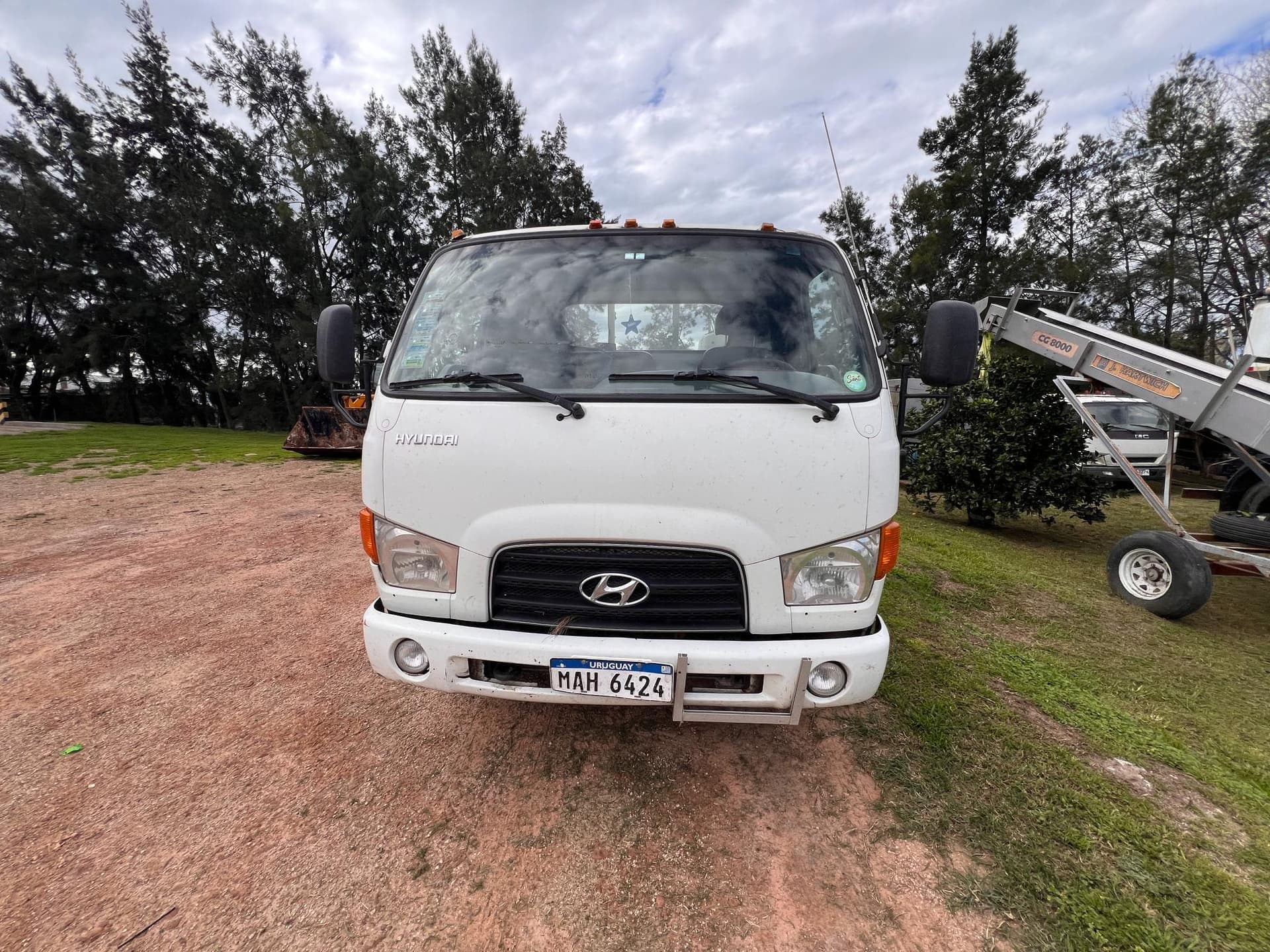 CAMIÓN HYUNDAI HD 65, Año 2019. DOM: MAH 6424. Ubicación: PLANTA YOUNG