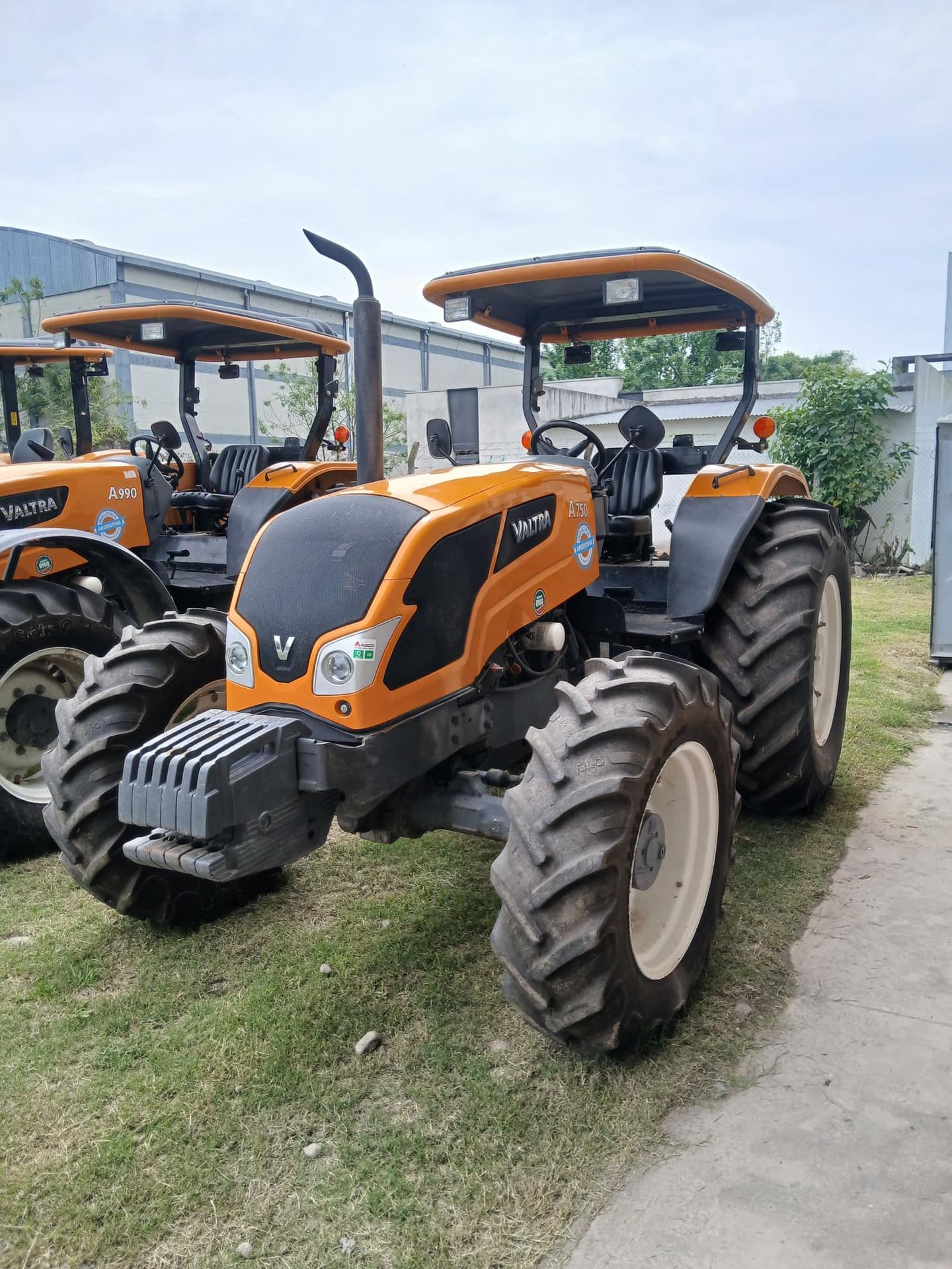VALTRA TRACTOR A750 P, Año 2023. DOM: ESQ80. Ubicación: Playa San Miguel de Tucumán, provincia de Tucumán
