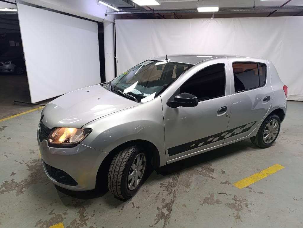 RENAULT SEDAN 5 PUERTAS NUEVO SANDERO AUTHENTIQUE, Año 2017. DOM: AC032BU. Ubicación: San Fernando, provincia de Buenos Aires