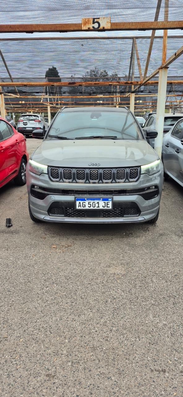JEEP RURAL 5 PUERTAS COMPASS SERIE-S T270 AT6 FWD, Año 2024. DOM: AG501JE. Ubicación: Córdoba, provincia de Córdoba