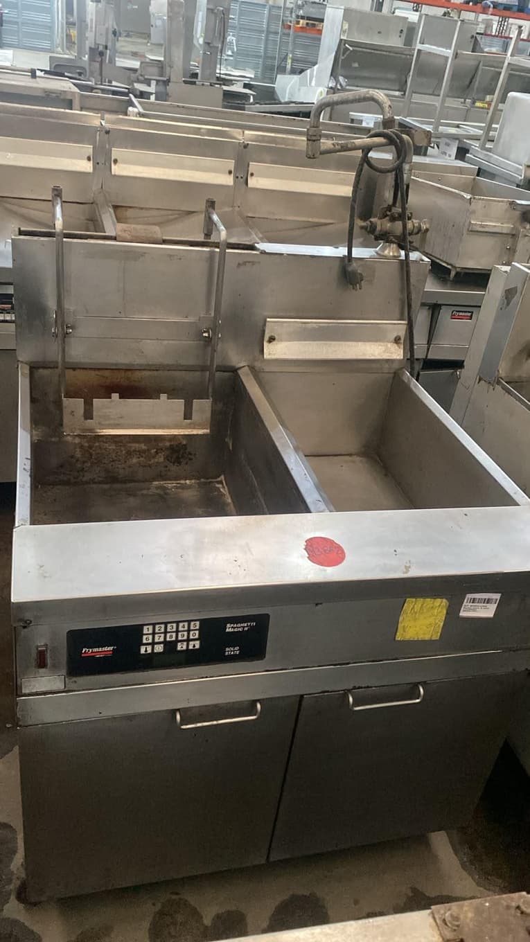 Máquina cocción de pastas, Cantidad: 1 unidad, Condición: rezago. LOC: Ciudad Autónoma de Buenos Aires
