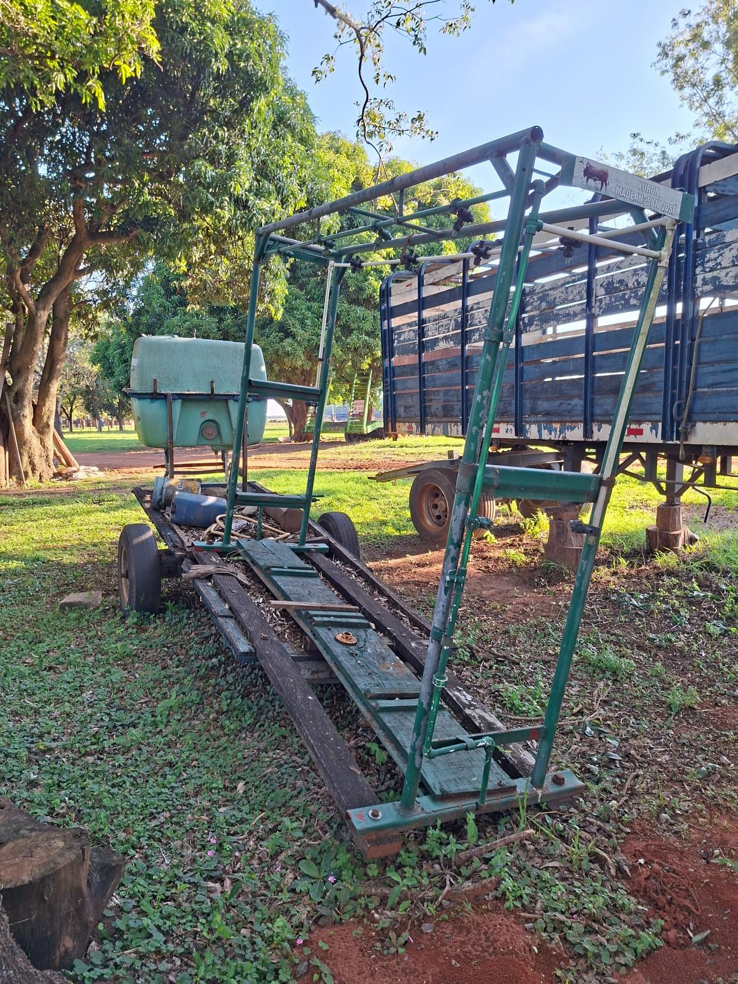 ACOPLADOR PARA BAÑO, Cantidad: 1 unidad, Condición: usado, con posibles faltantes. LOC: Estancia San Jose, Departamento San Juan Bautista, Misiones, Paraguay.