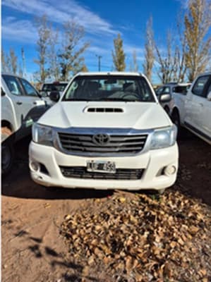 TOYOTA PICK-UP HILUX 4X4 CABINA DOBLE DX PACK 2.5 TDI, Año 2012. DOM: LUF459. Ubicación: Loma La Lata, provincia de Neuquén