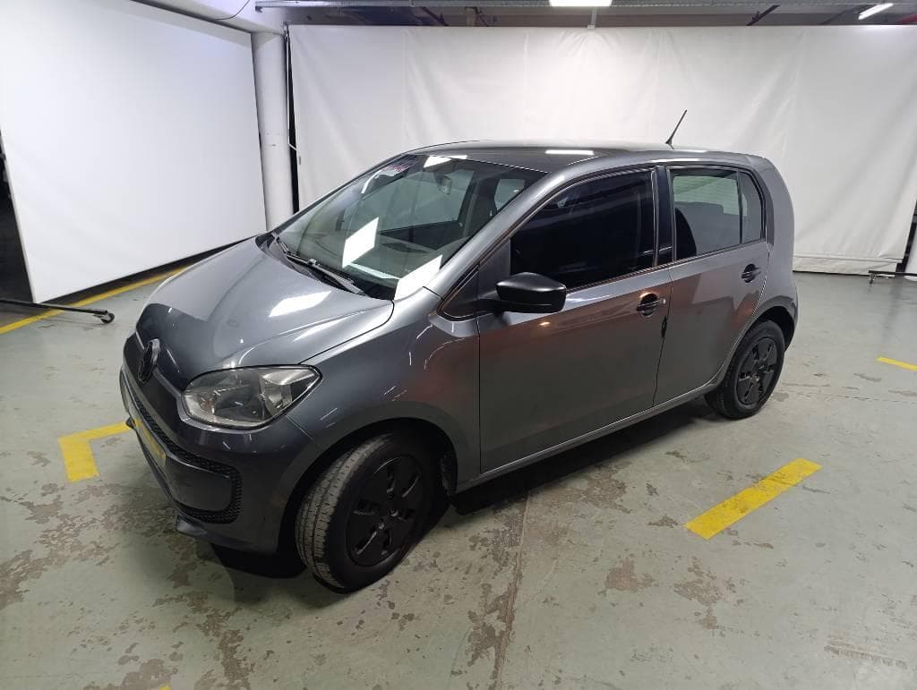 VOLKSWAGEN SEDAN 5 PUERTAS  TAKE UPI 1.0 MPI, Año 2017. DOM: AB217VI. Ubicación: San Fernando, provincia de Buenos Aires