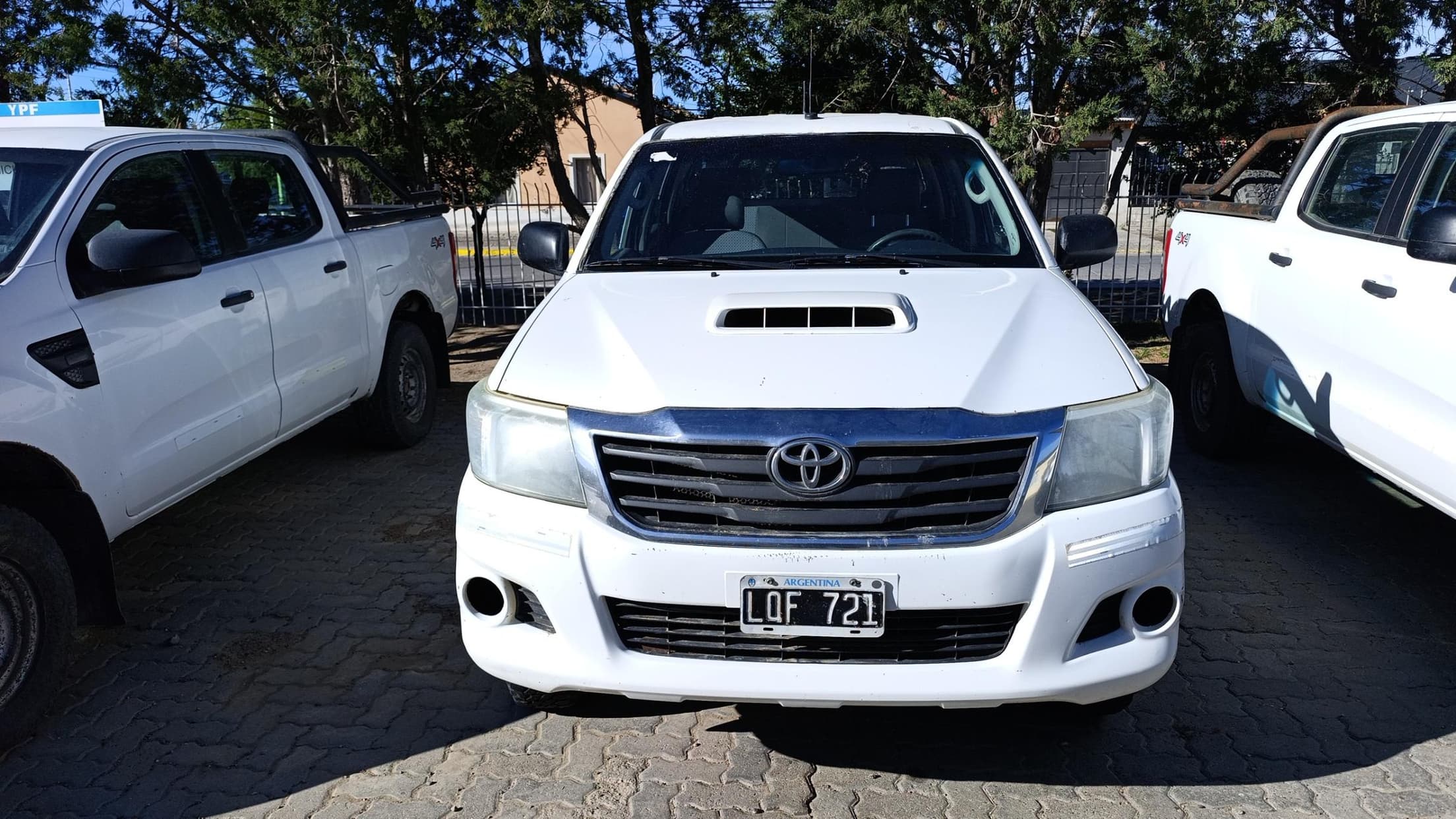 TOYOTA PICK-UP HILUX 4X4 CABINA DOBLE DX PACK 2.5 TDI, Año 2012. DOM: LQF721. Ubicación: Cañadon Seco, provincia de Santa Cruz