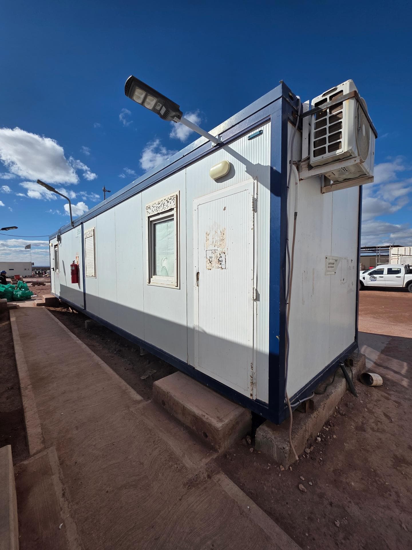 Trailer oficina ECOSAN HM-P-1200, Cantidad: 1 unidad, Condición: usado. LOC: Neuquén, provincia de Neuquén
