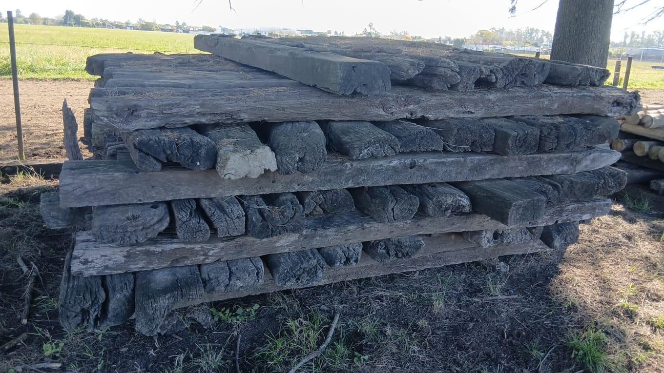 Durmientes, Cantidad: 150 unidades, Condición: rezago. LOC: Arroyo Seco, provincia de Santa Fe