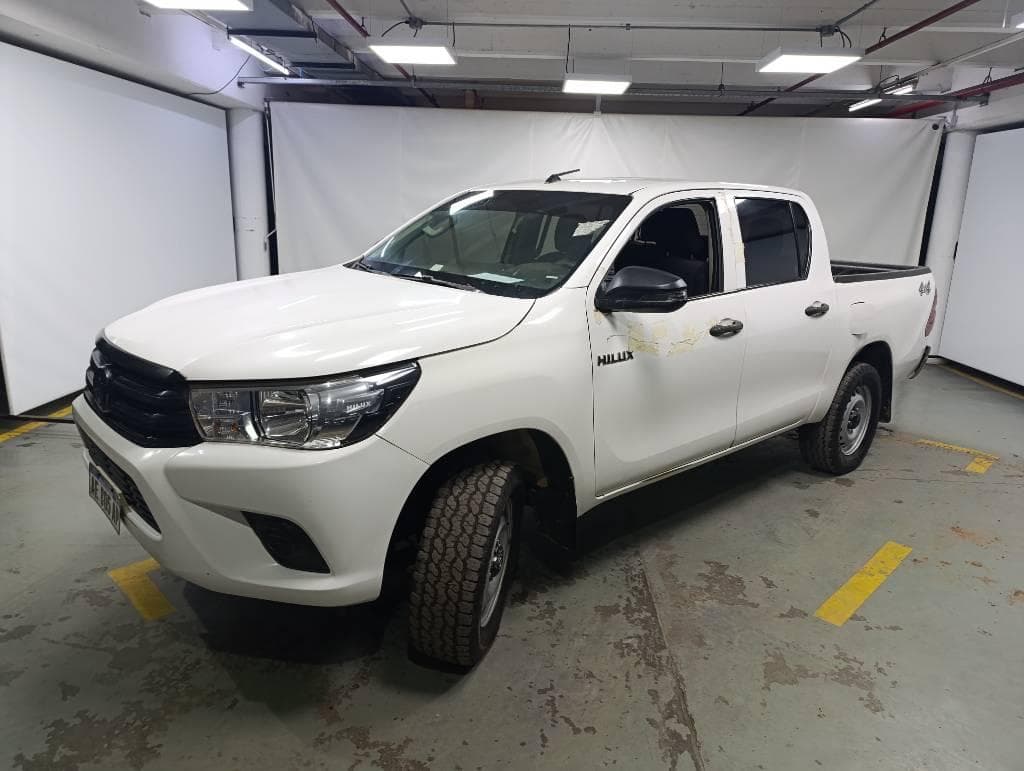 TOYOTA PICK-UP HILUX 4X4 DC DX 2.4 TDI 6 MT, Año 2021. DOM: AE805AP. Ubicación: San Fernando, provincia de Buenos Aires