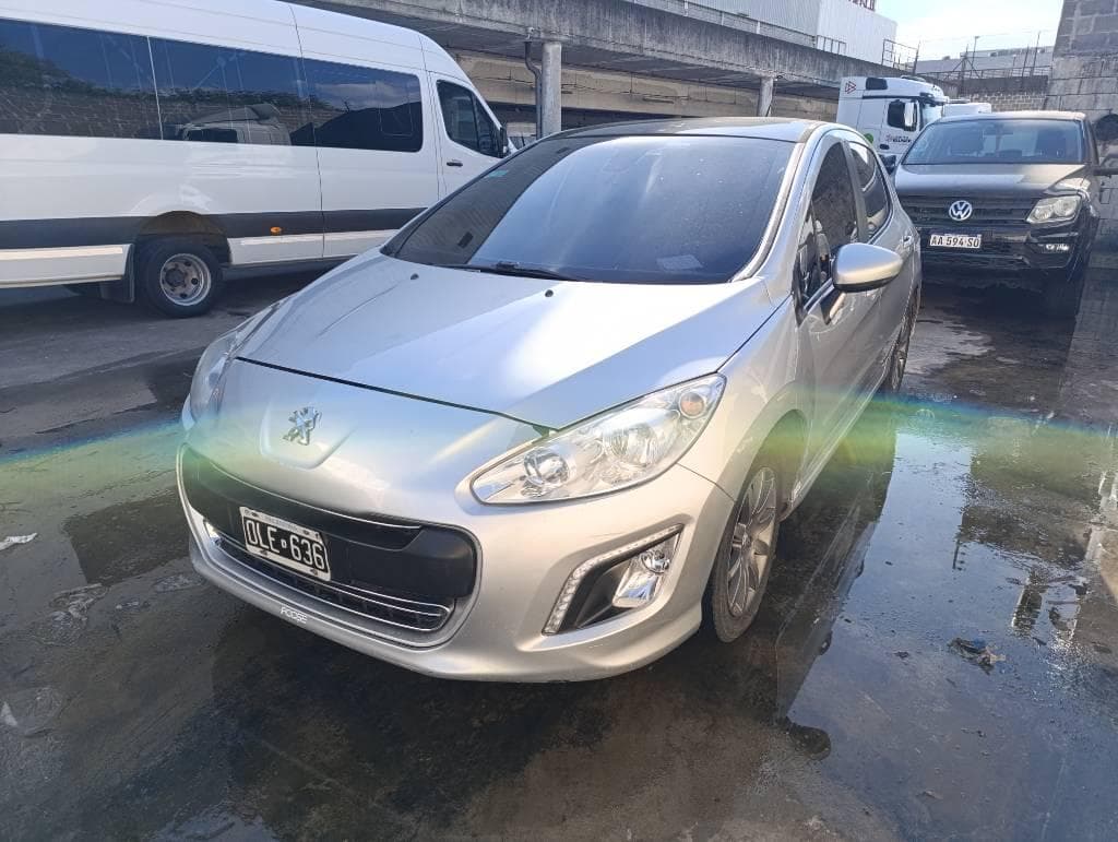 PEUGEOT SEDAN 5 PTAS 308 ALLURE HDI NAV, Año 2015. DOM: OLE636. Ubicación: San Fernando, provincia de Buenos Aires