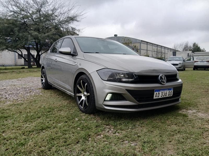 VOLKSWAGEN SEDAN 5 PUERTAS POLO TRENDLINE 1.6 MSI 110CV AT, Año 2023. DOM: AD336QO. Ubicación: San Miguel de Tucumán, provincia de Tucumán