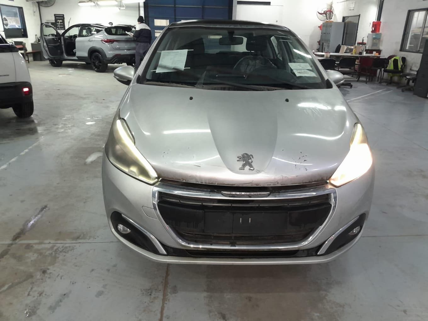 PEUGEOT SEDÁN 5 PUERTAS 208 Allure 1.6, Año 2016. VIN: HB032807. Ubicación: El Palomar, provincia de Buenos Aires