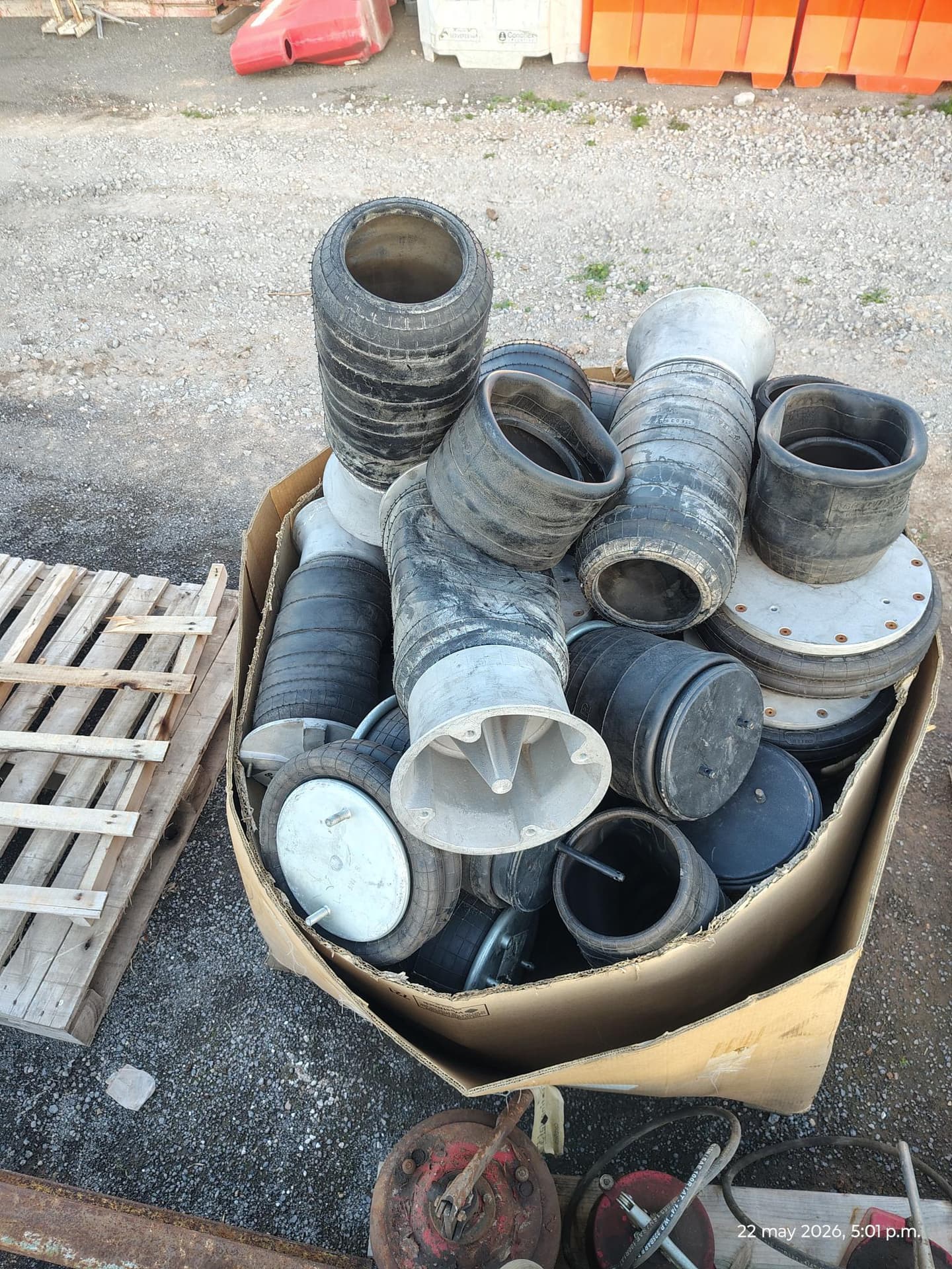 Pumones de camion, Cantidad: Varias Unidades, Condición: sin uso. LOC: Arroyo Seco, provincia de Santa Fe