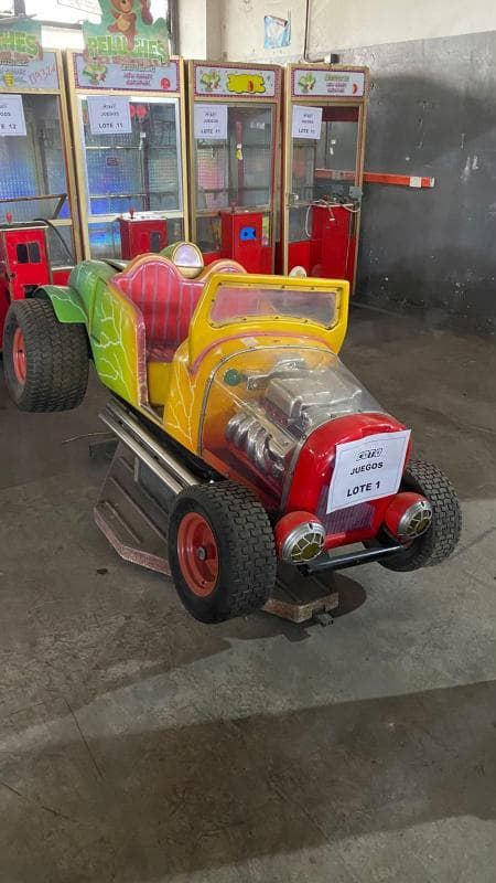 Juego electrónico Kiddie Auto, Cantidad: 1 unidad, Condición: usado, rezago con posibles faltantes. LOC: Ciudad Autónoma de Buenos Aires
