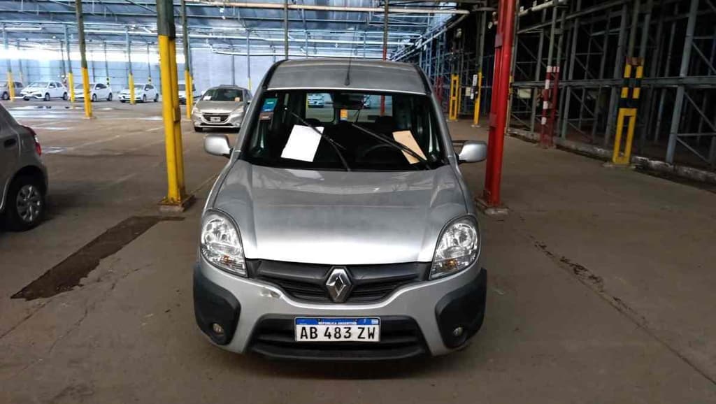 Renault SEDAN 5 PUERTAS Kangoo Ph3 Auth. Plus 1.6 2P, Año 2017. DOM: AB483ZW. Ubicación: Bancalari, provincia de Buenos Aires