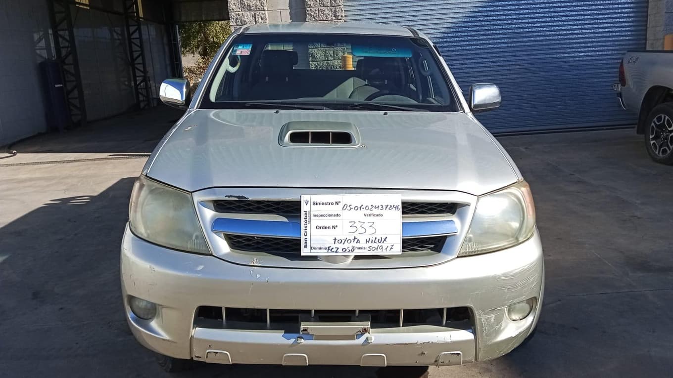 TOYOTA PICK-UP HILUX 4X2 CABINA DOBLE SRV 3.0 TDI, Año 2005. DOM: FCZ058. Ubicación: MORENO, provincia de Buenos Aires