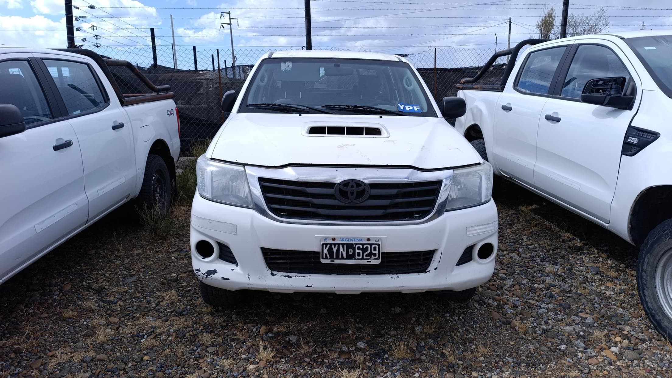 TOYOTA PICK-UP HILUX 4X4 CABINA DOBLE DX PACK 2.5 TDI, Año 2012. DOM: KYN629. Ubicación: Cañadon Seco, provincia de Santa Cruz