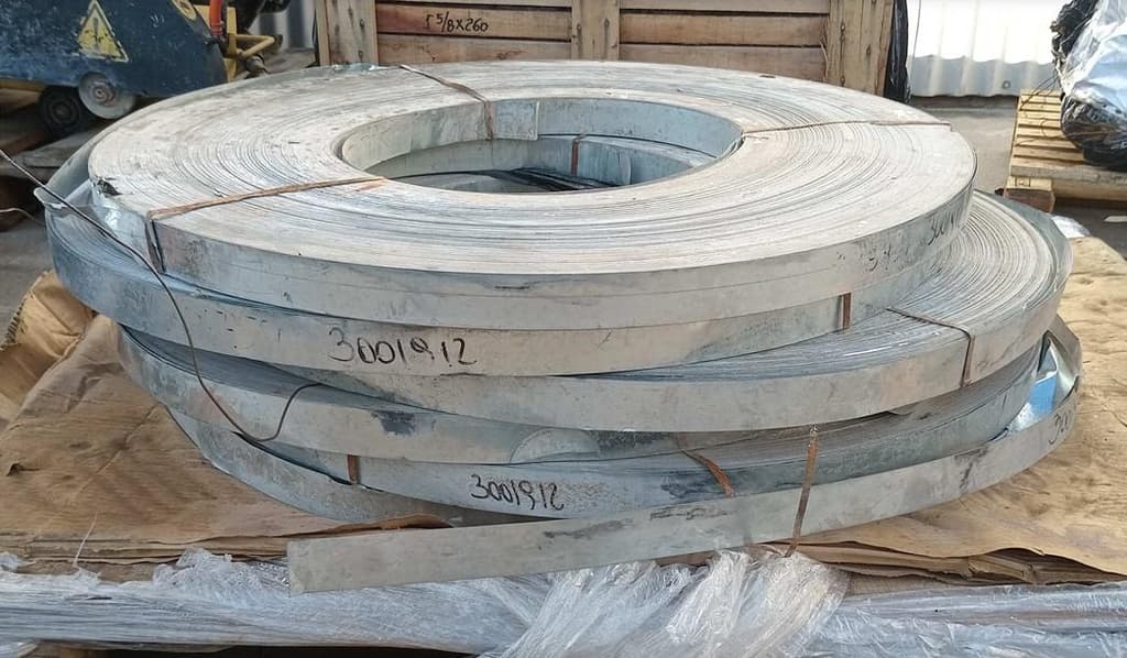 FLEJE ACERO GALVANIZADO, Cantidad: 6315 metros aprox, Condición: sin uso. LOC: Don Torcuato, provincia de Buenos Aires