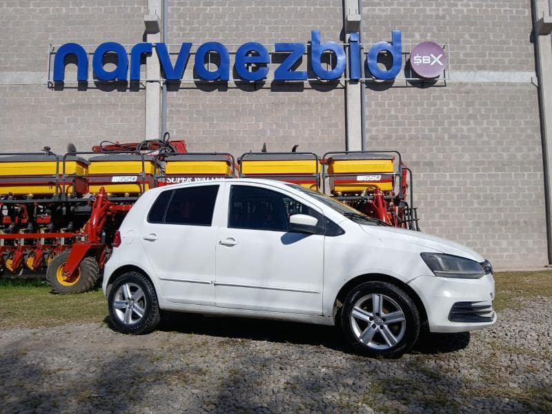 VOLKSWAGEN SEDAN 5 PUERTAS FOX 1.6 MSI, Año 2015. DOM: PDT604. Ubicación: San Miguel de Tucumán, provincia de Tucumán