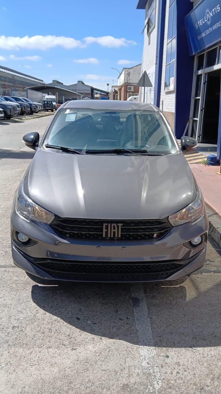 FIAT SEDÁN 4 PUERTAS CRONOS DRIVE 1.3 CVT, Año 2025. VIN: SU447587. Ubicación: Córdoba, provincia de Córdoba