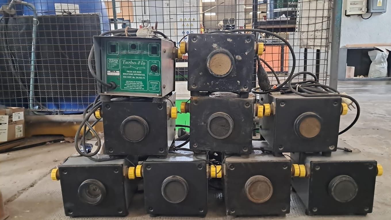 Equipos para suministro de aire Msa Turbo-flo, Cantidad: 9 unidades, Condición: usado, con posibles faltantes. LOC: Ciudad Autónoma de Buenos Aires