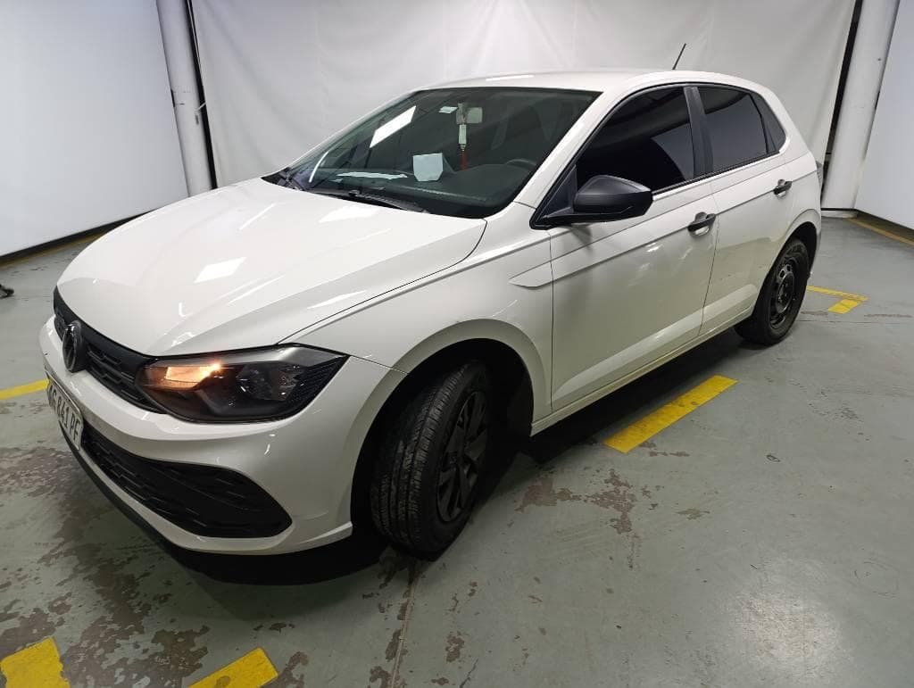 VOLKSWAGEN SEDAN 5 PTAS NUEVO POLO TRACK MSI MT, Año 2024. DOM: AG841PF. Ubicación: Playa San Fernando, provincia de Buenos Aires
