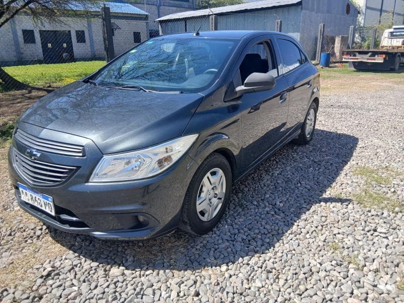 CHEVROLET SEDAN 5 PUERTAS ONIX JOY 5P 1.4 N LS MT +, Año 2017. DOM: AA868NQ. Ubicación: San Miguel de Tucumán, provincia de Tucumán