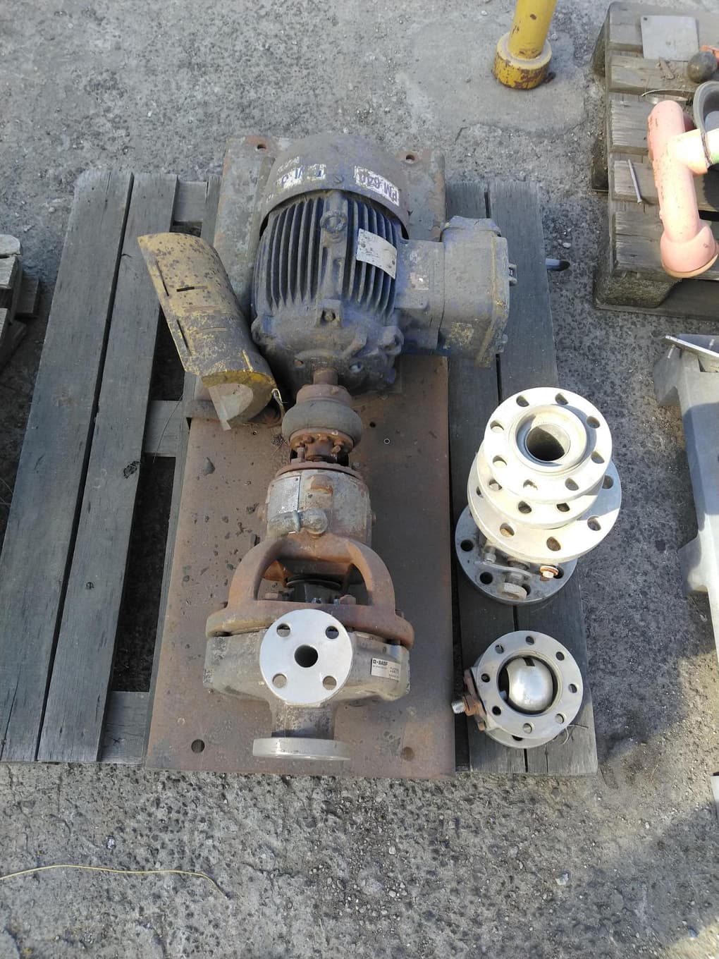 Bomba centrífuga, Cantidad: 1 unidad, Condición: usado. LOC: General Lagos, provincia de Santa Fe