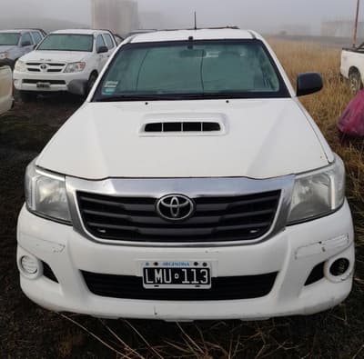 TOYOTA PICK-UP HILUX 4X4 CABINA DOBLE DX PACK 2.5 TDI, Año 2012. DOM: LMU113. Ubicación: Planta Cruz del Sur, Rio Grande, provincia de Tierra del Fuego