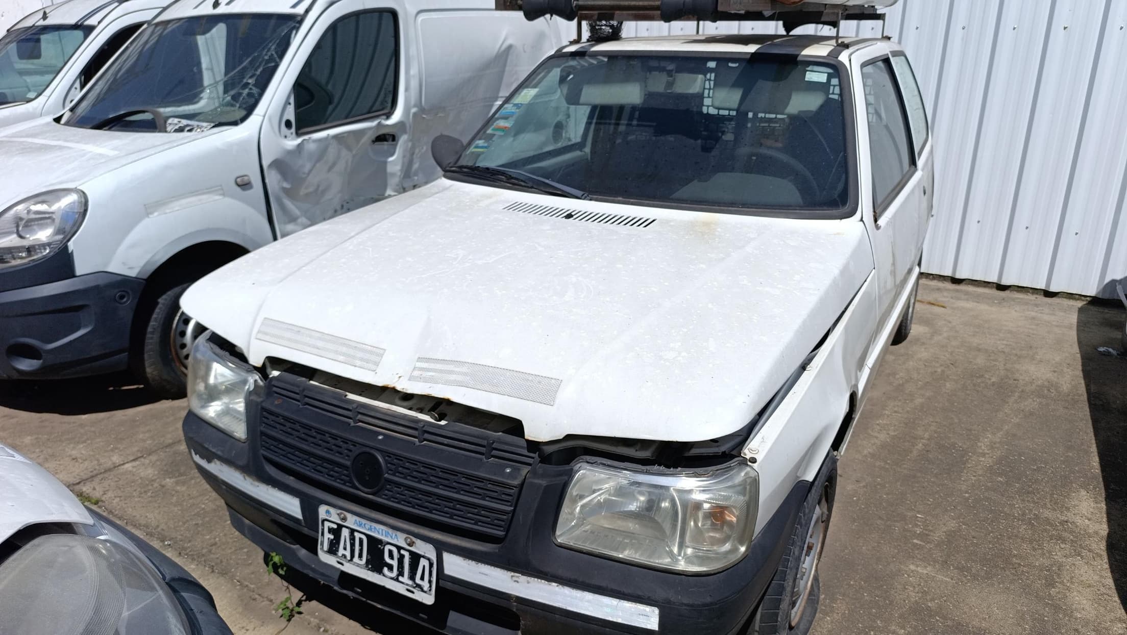 FIAT UTILITARIO UNO VAN FIRE MPI 8V, Año 2005. DOM: FAD914. Ubicación: Rosario, provincia de Santa Fe