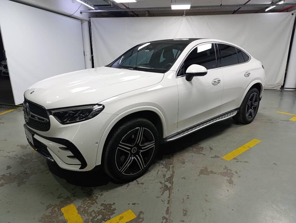 MERCEDES BENZ TODO TERRENO GLC 300 4MATIC COUPE (MHEV), Año 2024. DOM: AG609OL. Ubicación: Guarda Vehicular San Fernando, provincia de Buenos Aires