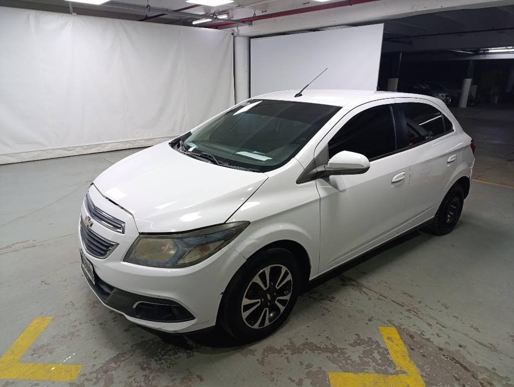 CHEVROLET  SEDAN 5 PUERTAS  ONIX 1.4 N LTZ, Año 2013. DOM: NBL018. Ubicación: San Fernando, provincia de Buenos Aires