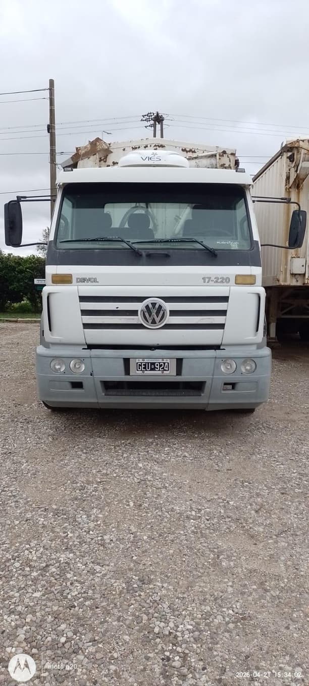 VOLKSWAGEN CHASIS C/CABINA 17220, Año 2007. DOM: GEU924. Ubicación: General Roca, provincia de Córdoba