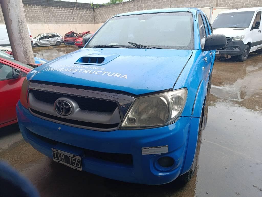 TOYOTA PICK-UP HILUX 4X4 CAB.DOBLE SR C/AB 3.0 TDI, Año 2010. DOM: IVB755. Ubicación: San Fernando, provincia de Buenos Aires