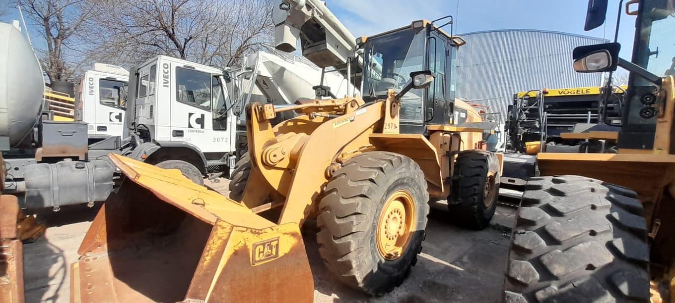 CAT CARGADORA FRONTAL 938H, Año 2011. DOM: CJY82. Ubicación: Don Torcuato, provincia de Buenos Aires