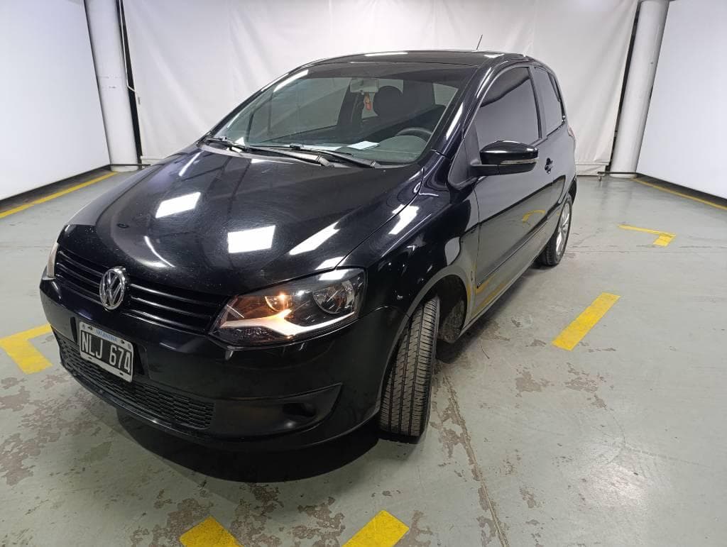 VOLKSWAGEN SEDAN 3 PUERTAS FOX 1.6, Año 2014. DOM: NLJ674. Ubicación: San Fernando, provincia de Buenos Aires