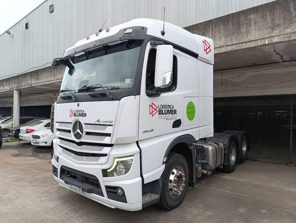 MERCEDES BENZ TRACTOR C/CABINA DORMITORIO ACTROS 2545 LS, Año 2025. DOM: AH588BG. Ubicación: San Fernando, provincia de Buenos Aires