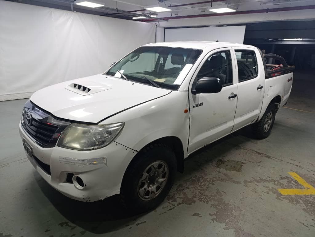 TOYOTA PICK-UP HILUX 4X4 C/D DX PACK ELÉCTRICO 2.5 TDI - C3, Año 2015. DOM: PKH181. Ubicación: San Fernando, provincia de Buenos Aires