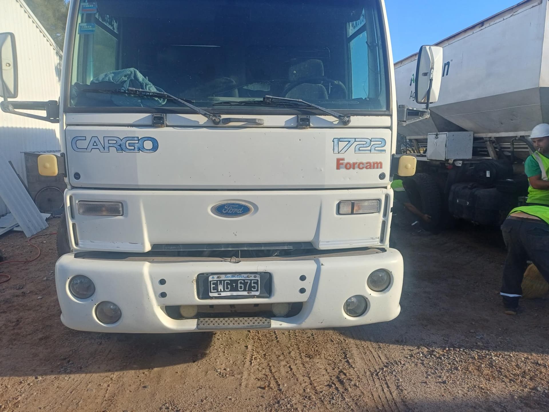 FORD CHASIS C/CABINA CARGO 1722E, Año 2005. DOM: EWG675. Ubicación: ALBERDI, provincia de Buenos Aires