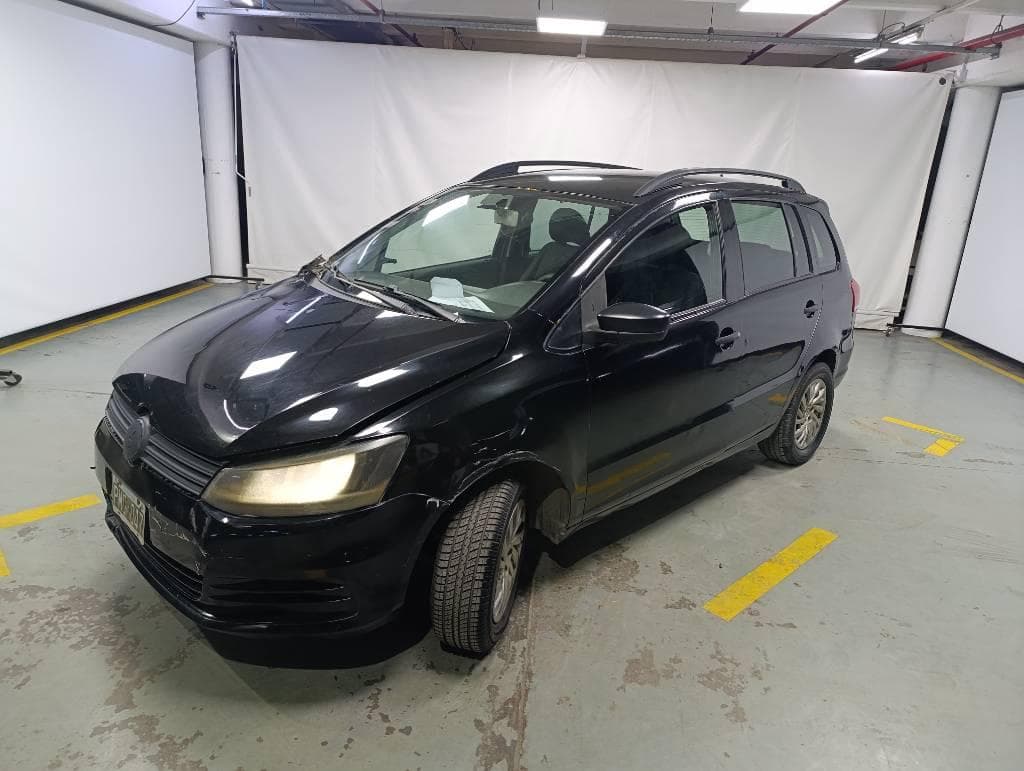 VOLKSWAGEN SEDAN 5 PTAS  SURAN 1.6 HIGHL, Año 2016. DOM: PMG047. Ubicación: San Fernando, provincia de Buenos Aires