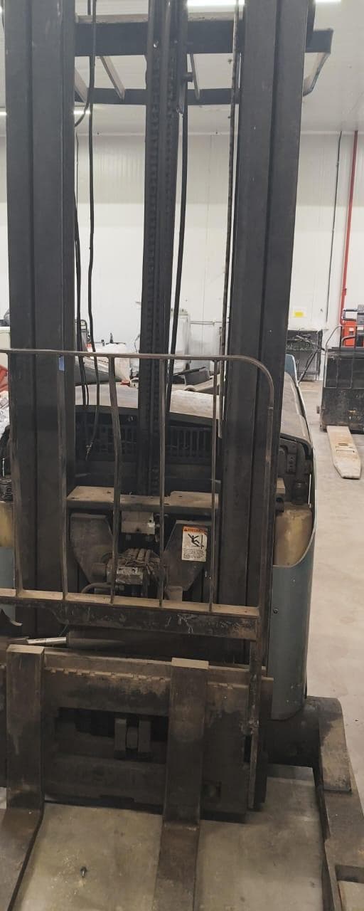 Autoelevador eléctrico, Cantidad: 2 unidades, Condición: rezago. LOC: Ciudad Autónoma de Buenos Aires
