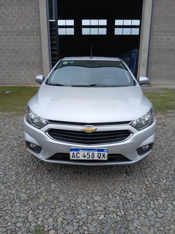 CHEVROLET SEDAN 5 PUERTAS ONIX 1.4 N LTZ, Año 2018. DOM: AC458QX. Ubicación: San Miguel de Tucumán, provincia de Tucumán