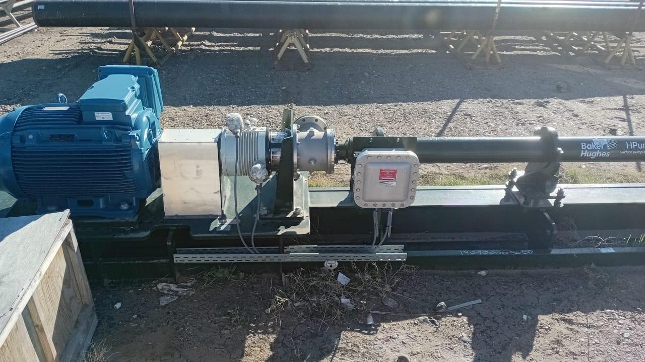 Bomba centrífuga de agua y materiales varios, Cantidad: 1 unidad, Condición: Sin uso. LOC: Cerro Dragón, provincia de Chubut