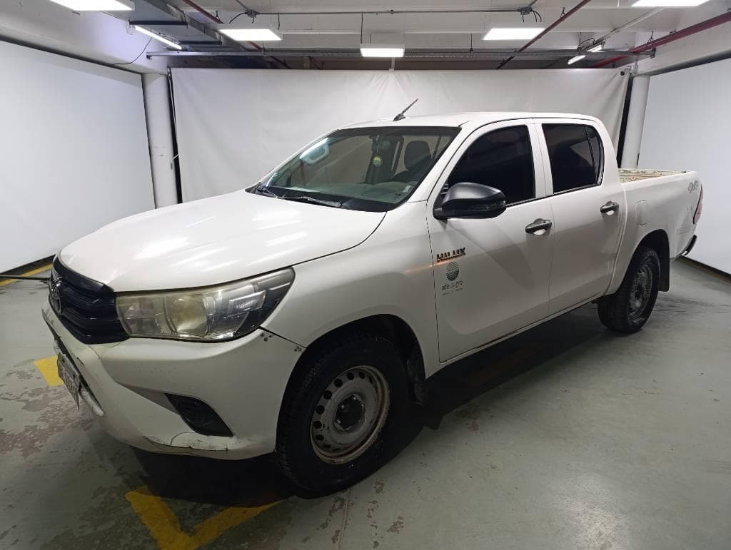 TOYOTA PICK-UP HILUX 4X4 D/C DX 2.4 TDI 6 M/T, Año 2020. DOM: AE112FN. Ubicación: San Fernando, provincia de Buenos Aires