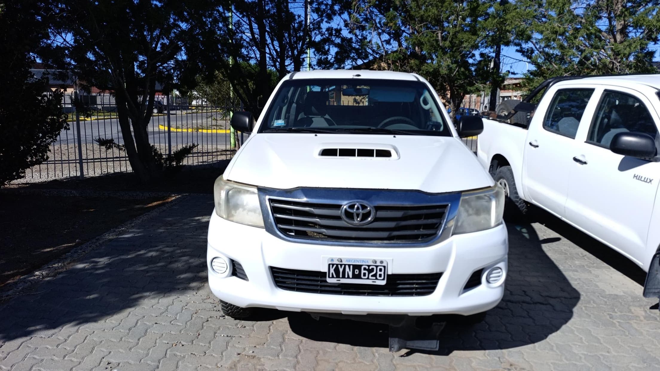 TOYOTA PICK-UP HILUX 4X4 CABINA DOBLE DX PACK 2.5 TDI, Año 2012. DOM: KYN628. Ubicación: Cañadon Seco, provincia de Santa Cruz