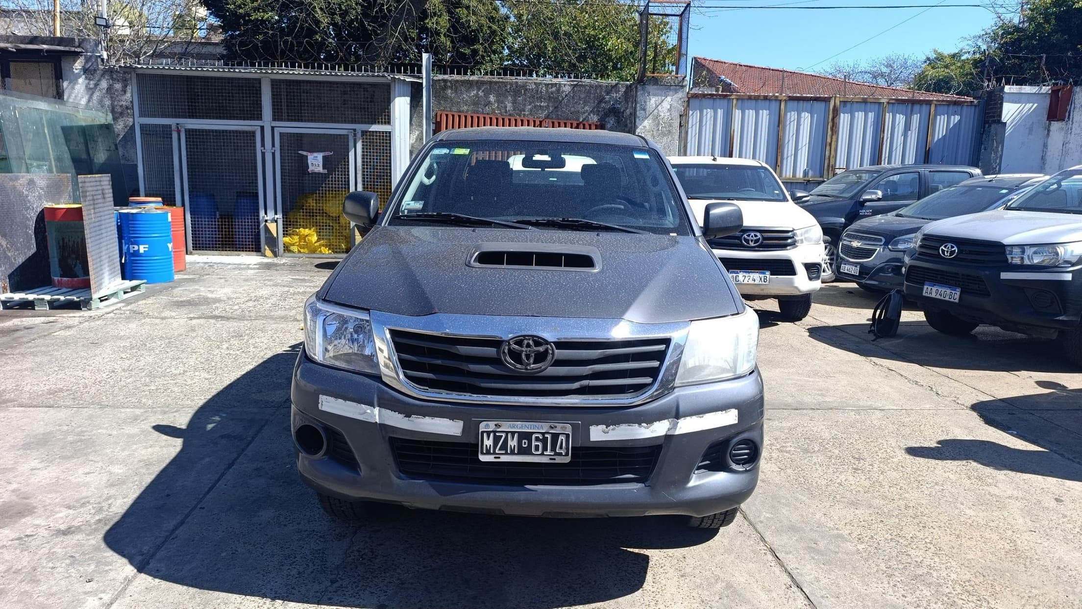 TOYOTA PICK-UP HILUX 4X2 CABINA DOBLE DX PACK 2.5 TDI, Año 2013. DOM: MZM614. Ubicación: Ciudad Autónoma de Buenos Aires