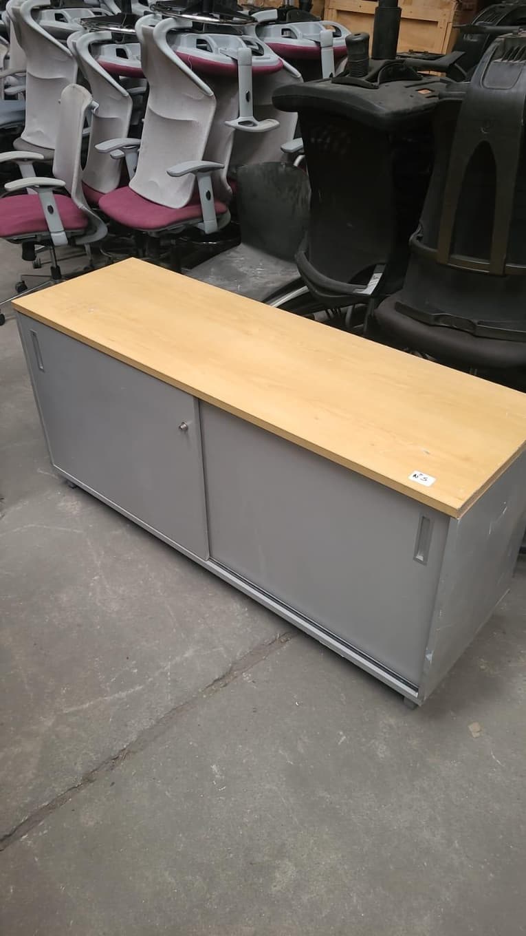 Muebles de oficina, Cantidad: 11 unidades, Condición: usado. LOC: Ciudad Autónoma de Buenos Aires