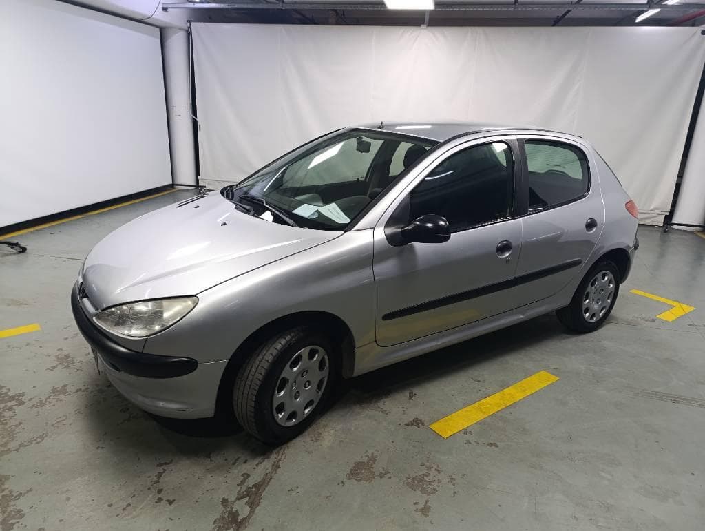 PEUGEOT SEDAN 5 PUERTAS 206 ACTIVE 1.4 N 5P, Año 2012. DOM: LWQ543. Ubicación: San Fernando, provincia de Buenos Aires