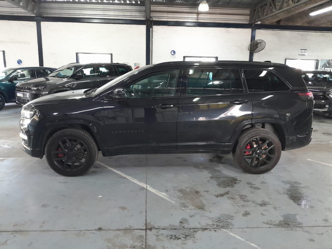 JEEP TODO TERRENO COMMANDER BLACKHAWK 2.0L GME AT9 4X4, Año 2025. DOM: AH422US. Ubicación: El Palomar, provincia de Buenos Aires