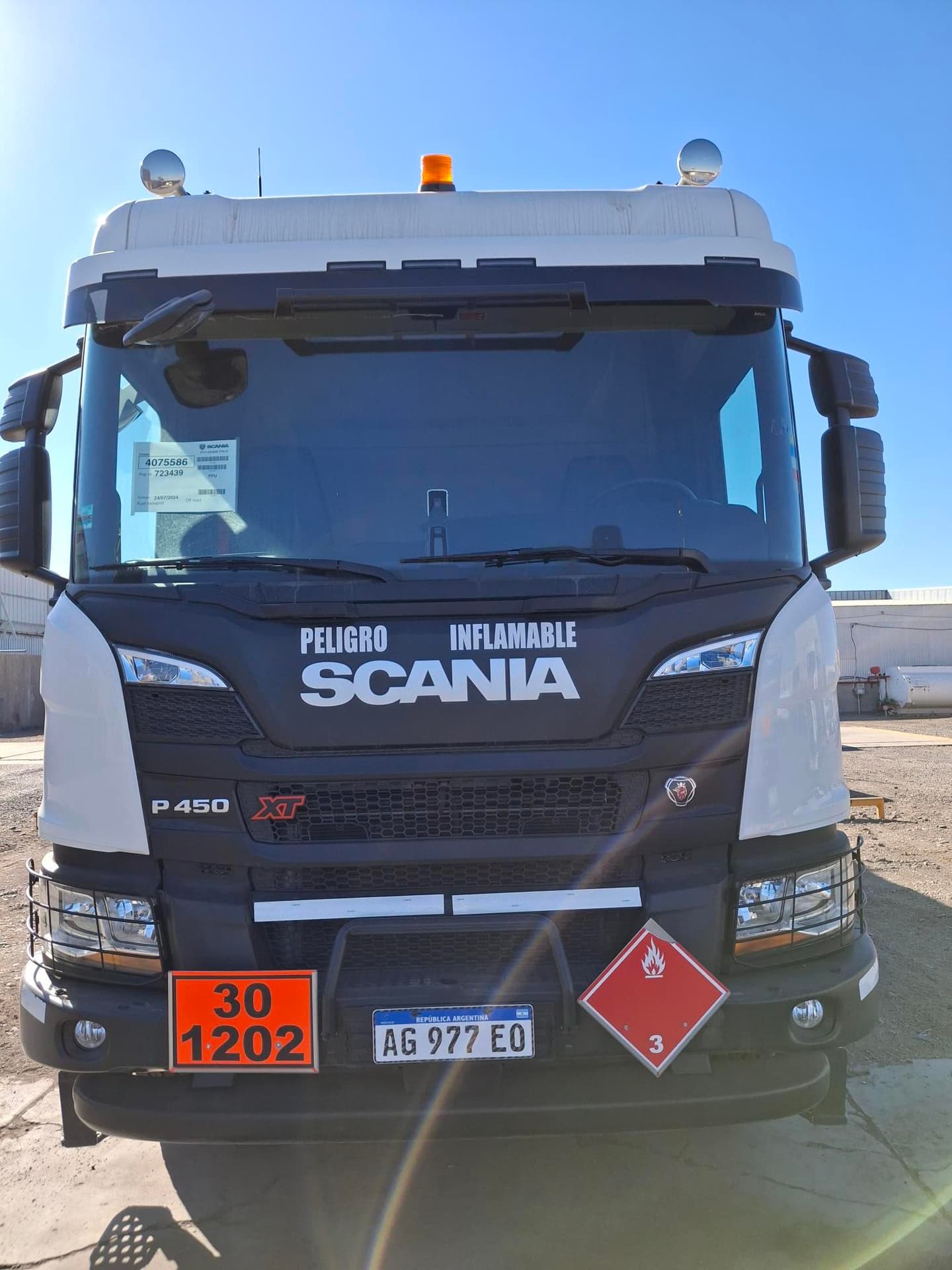 SCANIA CHASIS C/CABINA DORMITORIO P450 B6X4, Año 2024. DOM: AG977EO. Ubicación: Tudcum, provincia de San Juan