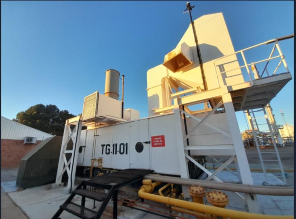 Turbogeneradores + generadores, Cantidad: 4 unidades, Condición: usado. LOC: Loma La Lata, provincia de Neuquén
